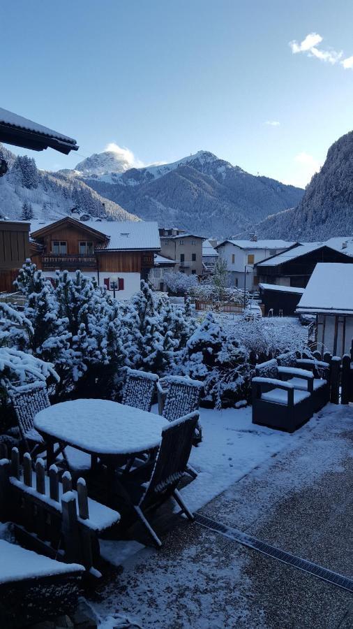 La Tana Dell'Orso Daire Campitello di Fassa Dış mekan fotoğraf